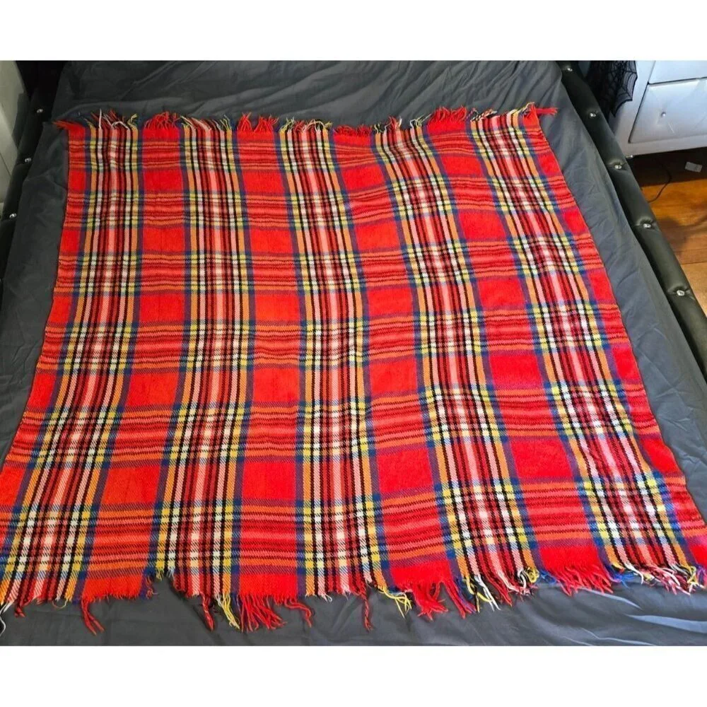 Vintage Red Tartan Plaid Highlander British Style Throw Blanket Couch Throw